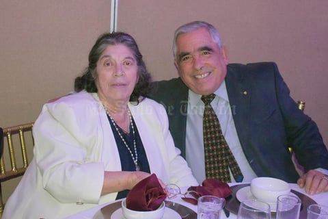 29012020 MUY CONTENTOS.  María de los Ángeles y José Luis.