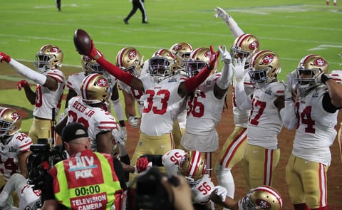 Los Jefes de Kansas City vencen 31-20 a los 49ers de San Francisco en el Super Bowl LIV de la NFL