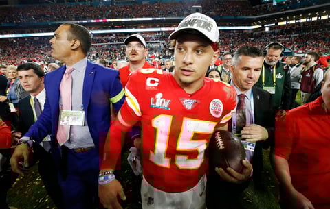 Los Jefes de Kansas City vencen 31-20 a los 49ers de San Francisco en el Super Bowl LIV de la NFL