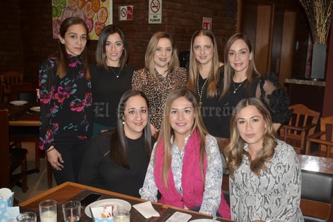 01022020 TIERNA ESPERA.  Érika Gamma se encuentra muy contenta por el cercano nacimiento de su bebé, amigas estuvieron acompañándola en su baby shower.