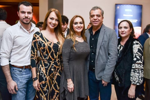 Ulises,Erika,Cristy,Ulises y Rocio.