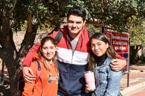 Daniela,Alberto y Katie.