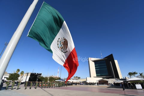 Torreón sigue honrando a la historia nacional.