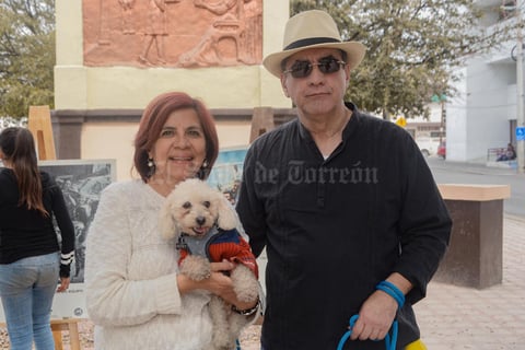 11022020 Mayela, Carlos y el perrito Rocky.