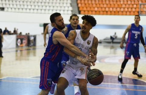 Ambos equipos se enfrentaron en partido correspondiente a la jornada 10 de la Liga de Basquetbol Estatal (LBE) de Chihuahua.