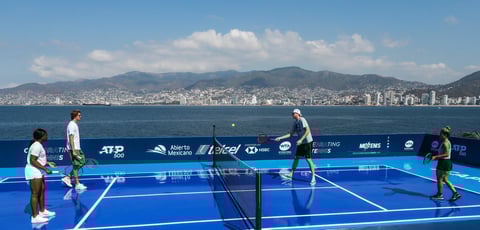 El Club de Mar La Concha, en Las Brisas, fue el escenario en el cual se montó una cancha de tenis