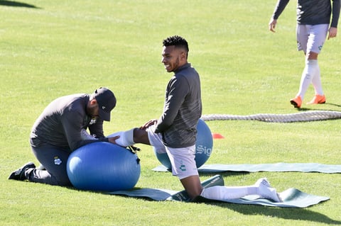Erick Sotomayor Ruiz


 Entrenamiento Santos
