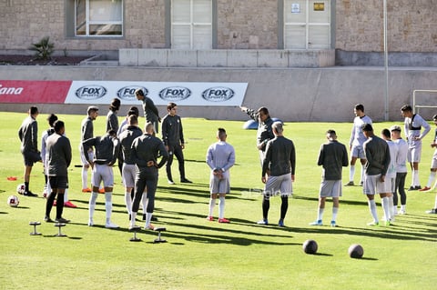 Erick Sotomayor Ruiz


 Entrenamiento Santos