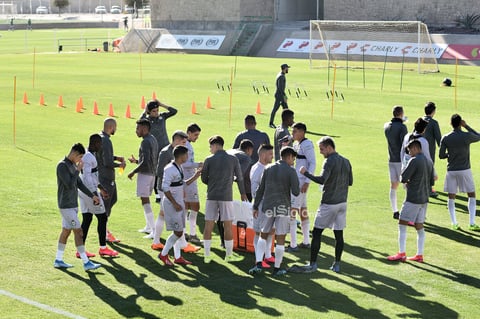 Erick Sotomayor Ruiz


 Entrenamiento Santos