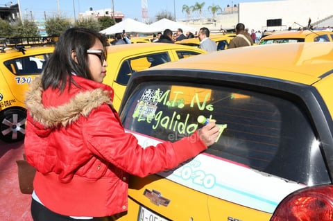 Taxistas exigen 'meter en orden' a Uber y DiDi en Torreón