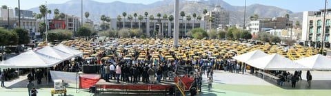 Taxistas exigen 'meter en orden' a Uber y DiDi en Torreón