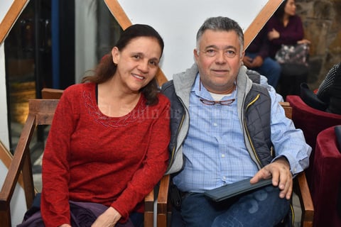 28022020 Lupita y José Ángel.