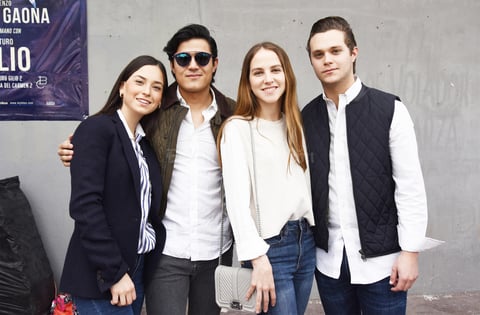 Valeria, Diego, Manuela y Ricardo