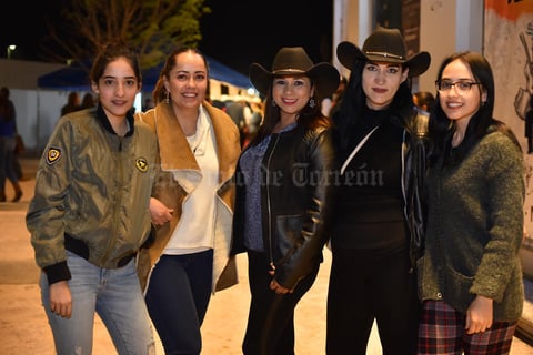 03032020 Kiara, Conchis, Malú, Judith y Kasandra.