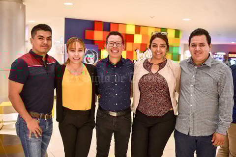 04032020 Ricardo, Alejandro, Christian, Evelyn y Jonathan.