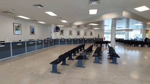 En la Presidencia de Torreón fue poca la gente que acudió a realizar trámites.