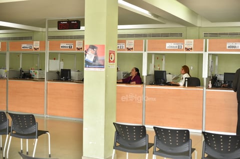 En Recaudación de Rentas de Torreón algunas mujeres trabajaron.
