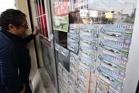 Los primeros laguneros acudieron a comprar su 'cachito'.