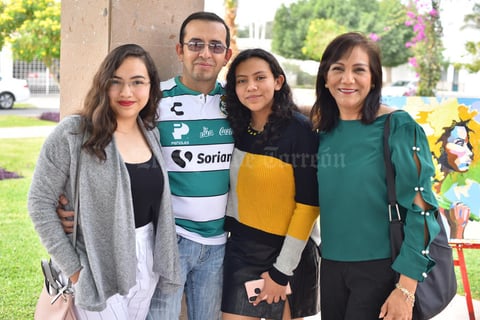 09032020 Mayra, Juan Manuel, Marcela y Maribel.