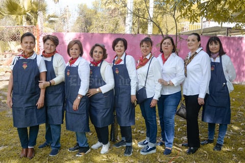 08032020 EN EL FESTIVAL DE LA ROSA.  Jardineras participaron en conferencias y talleres.