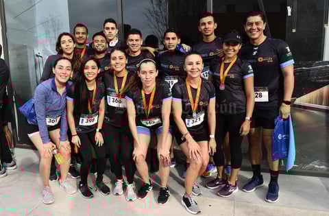 14032020 CARRERA ATLéTICA.  Socios de conocido gimnasio de la ciudad.