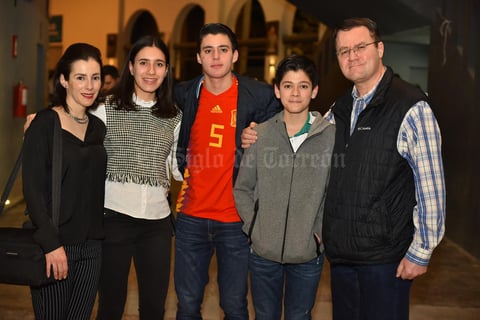 23032020 Mayte, María, Jacobo, Mikel y Yaco.