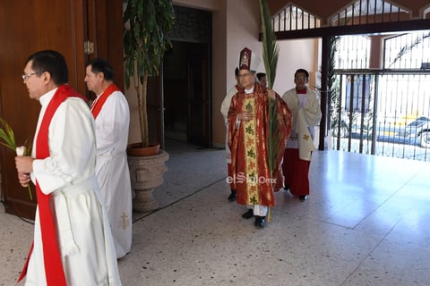 Semana santa domingo de ramos 


 Obispo Luis Martín barraza celebración de misa