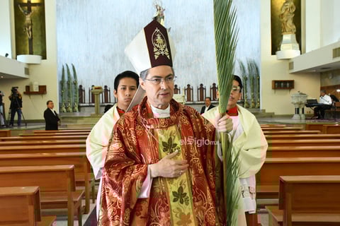 Semana santa domingo de ramos 


 Obispo Luis Martín barraza celebración de misa