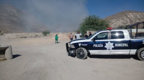 Al momento las autoridades desconocen cómo iniciaron las llamas y no han reportado personas lesionadas o intoxicadas por el siniestro.