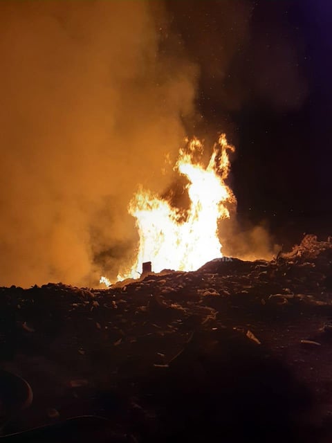 Esta es la segunda ocasión que se registra un incendio de grandes dimensiones en El Cañón del indio durante el presente año, el primero ocurrió en el mes de febrero, donde las autoridades tardaron mas de 24 horas en declarar la zona fuera de riesgo, lo que les conllevo arduos trabajos durante la noche madrugada y día.