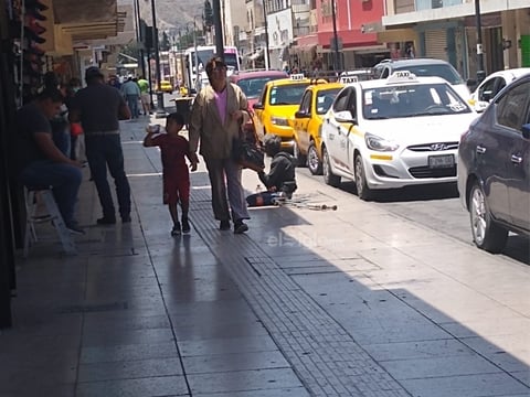 Vulnerables. Entre estas personas no solo acuden adultos, sino incluso población vulnerable de entre 60 y 70 años de edad, así como menores.