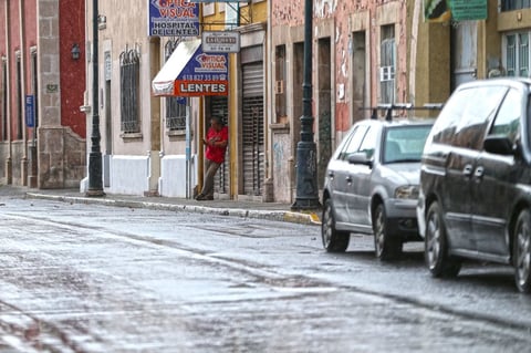Lluvia acompañada con granizo sorprende a duranguenses