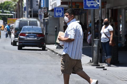 Los laguneros han transitado con normalidad las calles pese a pandemia de COVID-19