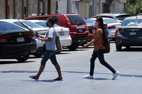 Los laguneros han transitado con normalidad las calles pese a pandemia de COVID-19