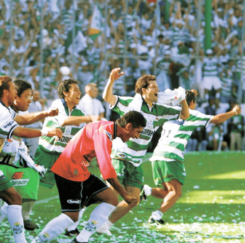 Los Guerreros alinearon con Adrián Martínez en la portería, Héctor Altamirano, Héctor López, Luis Romero y Miguel Ángel Carreón en la defensa, Mariano Trujillo, Joahan Rodríguez, Carlos Cariño y Joaquín Reyes en el medio campo, mientras que en la delantera jugaron Rodrigo Ruiz y Jared Borgetti.