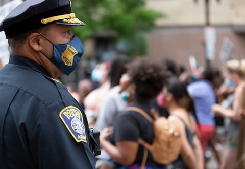Se extienden protestas en EUA tras asesinato de George Floyd