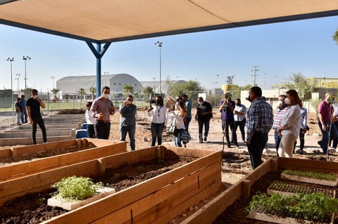 Presentan macroproyecto en el Bosque Urbano 
