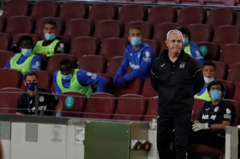 El VAR invalidó un tanto del galo Antoine Griezmann a los 62, porque Firpo estaba adelantado antes de cederle el centro al área que mandó a las redes.