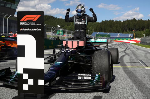 Valtteri Bottas fue primer líder.