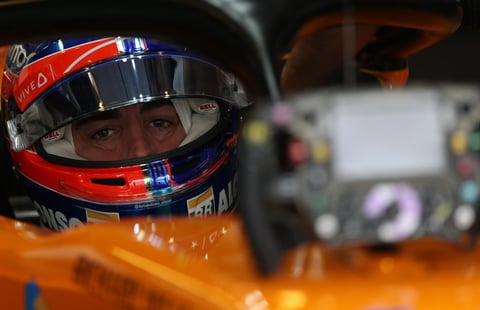 SU ALEGRÍA POR VOLVER

'Estoy extremadamente feliz por volver en 2021 a la Fórmula Uno y por hacerlo con el equipo con el que tengo la mejor experiencia en el campeonato. Conozco la pasión de Renault y cuánto hambre de éxito tiene'.