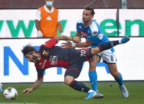 Hirving 'Chucky' Lozano anota y le da el triunfo al Napoli ante el Génova en la Serie A
