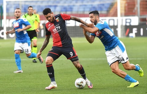 Hirving 'Chucky' Lozano anota y le da el triunfo al Napoli ante el Génova en la Serie A