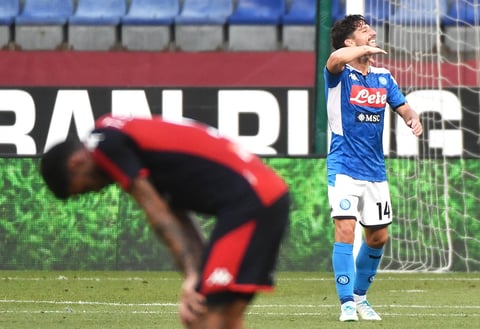 Hirving 'Chucky' Lozano anota y le da el triunfo al Napoli ante el Génova en la Serie A