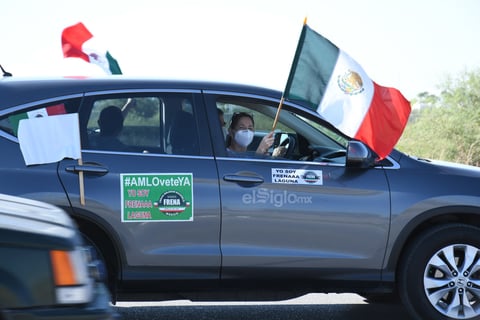 Demandan que deje el Ejecutivo federal antes del 30 de noviembre.