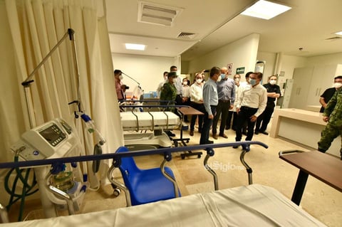 Ponen en marcha nuevo hospital para atención COVID-19 en Gómez Palacio


 Ponen en marcha nuevo hospital para atención COVID-19 en Gómez Palacio
