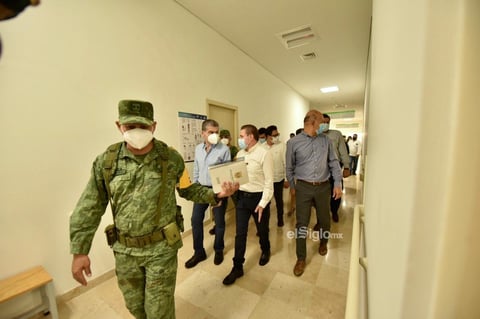 Ponen en marcha nuevo hospital para atención COVID-19 en Gómez Palacio


 Ponen en marcha nuevo hospital para atención COVID-19 en Gómez Palacio