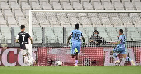 Cristiano Ronaldo fue autor de dos goles en la victoria sobre Lazio 