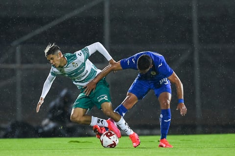 Santos debuta con derrota frente a Cruz Azul