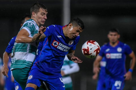 Santos debuta con derrota frente a Cruz Azul