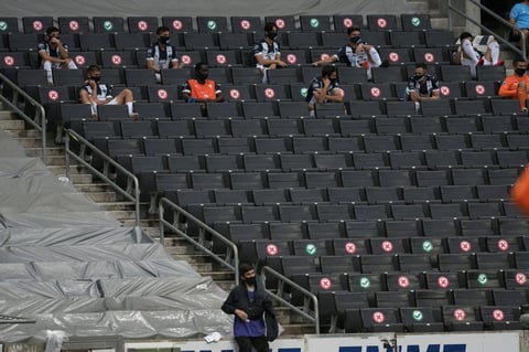 Los Diablos mantuvieron la posesión de la pelota y en el 57 estuvieron cerca de poner en apuros al cuadro local; el argentino Rubens Sambueza robó un balón, pero su compatriota Pedro Alexis Canelo lo perdió.